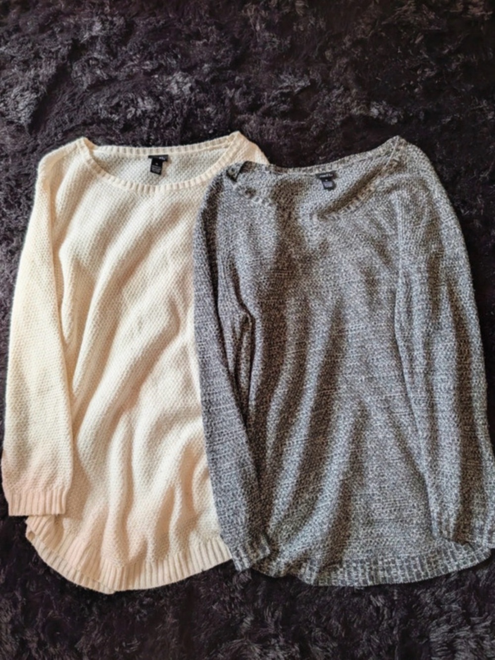Rue21 Cream and Gray Crewneck Longer Sweaters - Dual Pack Size XL Lightweight